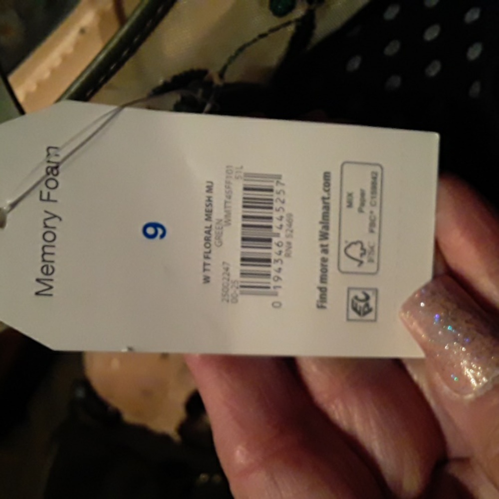 NWT Multiple sizes Gorgeous Semi Sheer Green Floral Time & Tru Memory foam - Picture 10 of 12